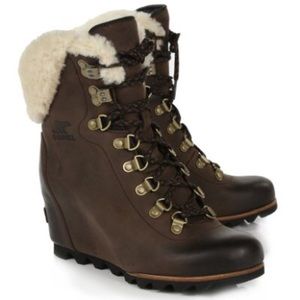 Sorel Conquest Wedge boot